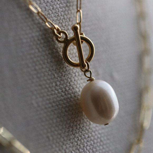 10K Gold Vermeil - Pearl Toggle Paperclip Chain Necklace - Picture 3 of 12